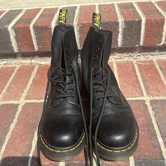 Dr. Martens 1460 Virgina Pascal black leather boots women’s - Picture 5 of 15